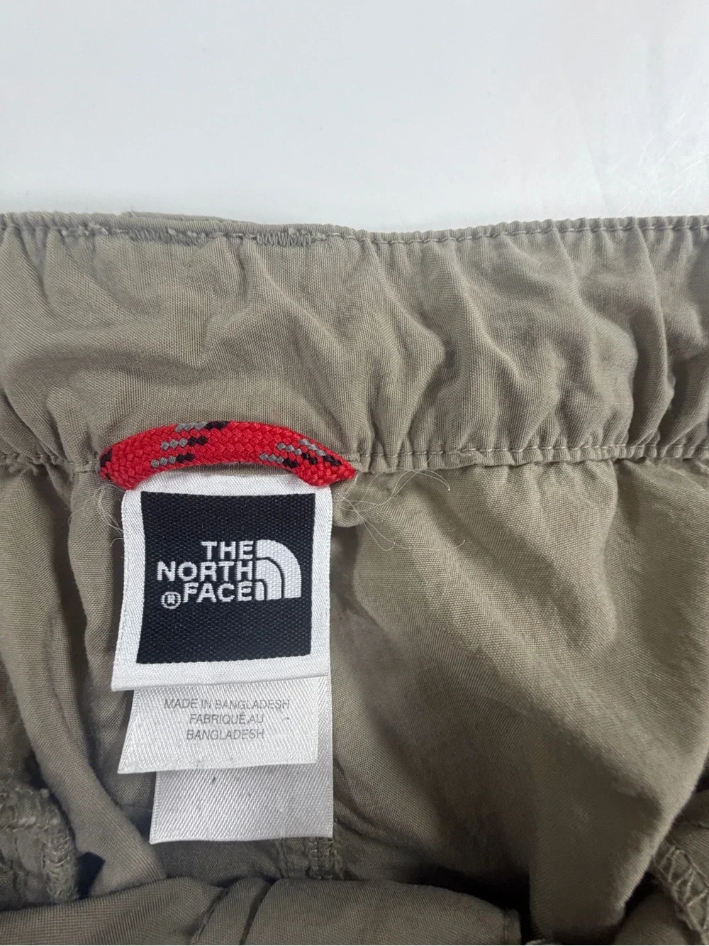 The North Face Cargo Hiking Pants Men’s Large Khaki Nylon Outdoor Travel